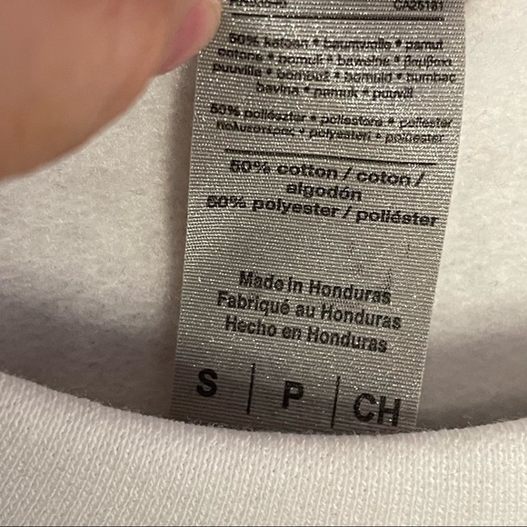 Yellowstone “Y” embroidered white Gildan unisex sweatshirt (size S) - Picture 4 of 4